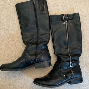 Black guess boots